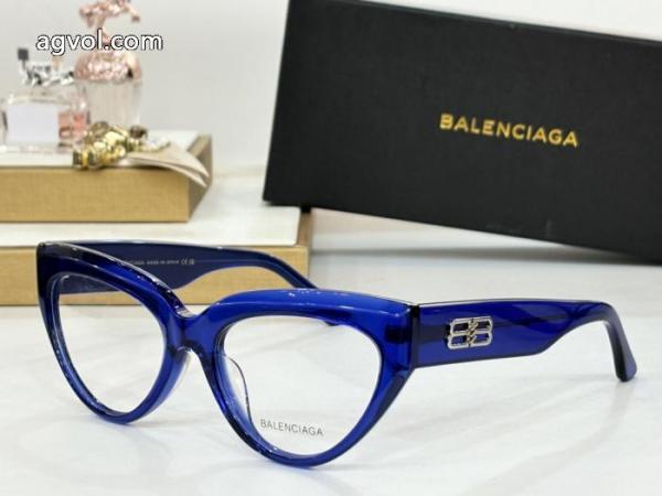 ブランド コピーbalenciaga軽快に着こなせる コスパ最高のプライス 今季トレンド アクセサリー. 6