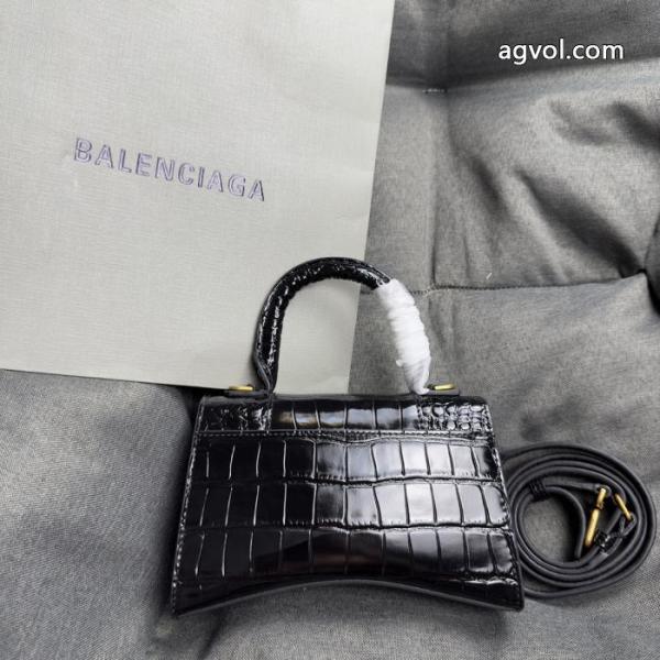 バッグスーパー コピー 安心不動の人気を誇る 最新商品 ファッションに新しい色balenciaga. 2