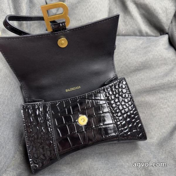 バッグスーパー コピー 安心不動の人気を誇る 最新商品 ファッションに新しい色balenciaga. 6