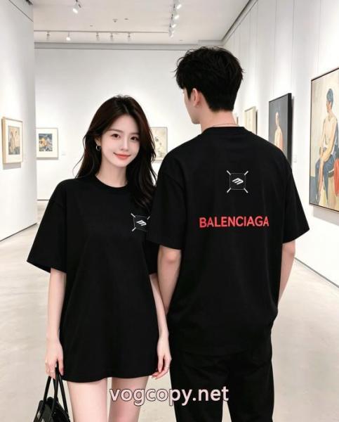 ブランド コピー 着払い高級感が溢れた 軽やかな素材感 HOT大人気BALENCIAGA半袖Tシャツ 5