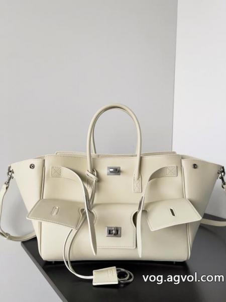 気要チェック 最近人気一番！ 即発送最新作2026 バッグ通販 ブランドbalenciaga. 0 