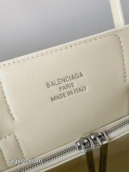 気要チェック 最近人気一番！ 即発送最新作2026 バッグ通販 ブランドbalenciaga. 5 