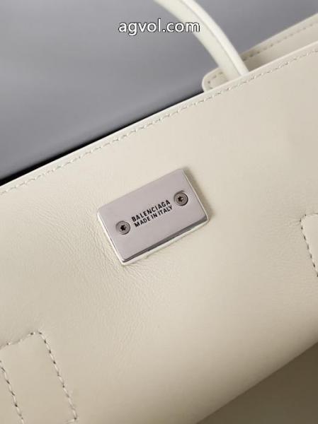 気要チェック 最近人気一番！ 即発送最新作2026 バッグ通販 ブランドbalenciaga. 6 