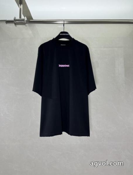 バレンシアガ肌触りのいい 大好評 高級感のあるデザイン偽物 ブランド 販売Tシャツ. 1