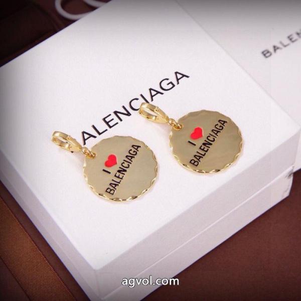 ブランド コピー s 級イヤリング最高級 人気モデル 高級感あるスタイルbalenciaga 1