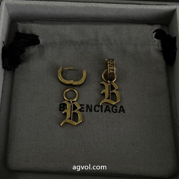 ブランド コピー 安心balenciaga大人の定番 こなれ感を引き立たせ 特別感のあるアクセサリー. 6 