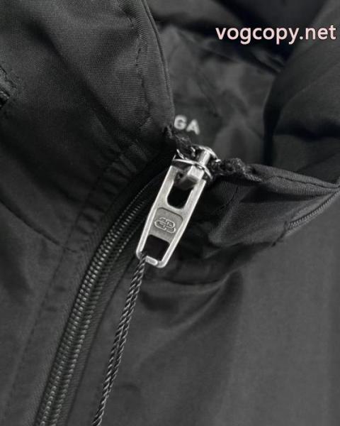 ブランド フェイクユニークなデザイン 高品質な商品 魅力を放つコートBALENCIAGA 3