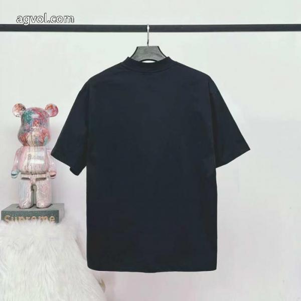 カラーリング素敵な 限定価格 洗練された印象半袖Tシャツbalenciagaスーパー コピー ブランド 専門 2