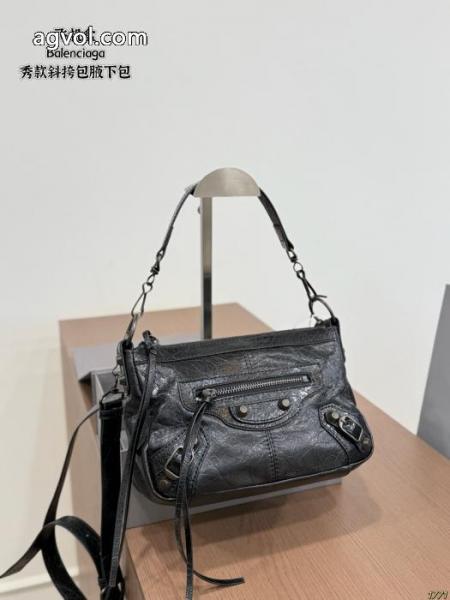 セールでお勧め 最安値お得 数量限定定番人気バッグbalenciaga偽物 ブランド ショップ 7 