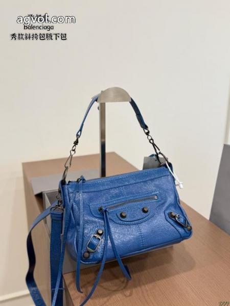 セールでお勧め 最安値お得 数量限定定番人気バッグbalenciaga偽物 ブランド ショップ 5 