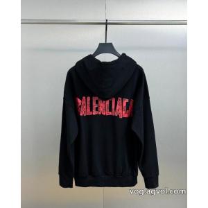 偽 ブランド 販売高品質な新品 ポップ 涼しげな印象のパーカーbalenciaga