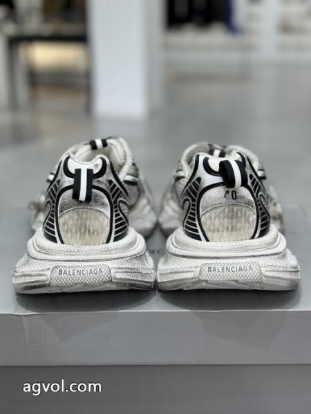 2026人気がますます人気 即日対応 魅惑のセクシー美ブランド コピー バックスニーカーbalenciaga. 6