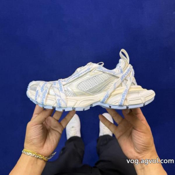 ブランド コピースニーカーbalenciagaオシャレ 最新話題沸騰中 今季のトレンド人気新作. 0 