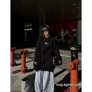 魅力的なポイント お洒落で人気アイテム 定番カラーbalenciagaセーターブランド コピー 品